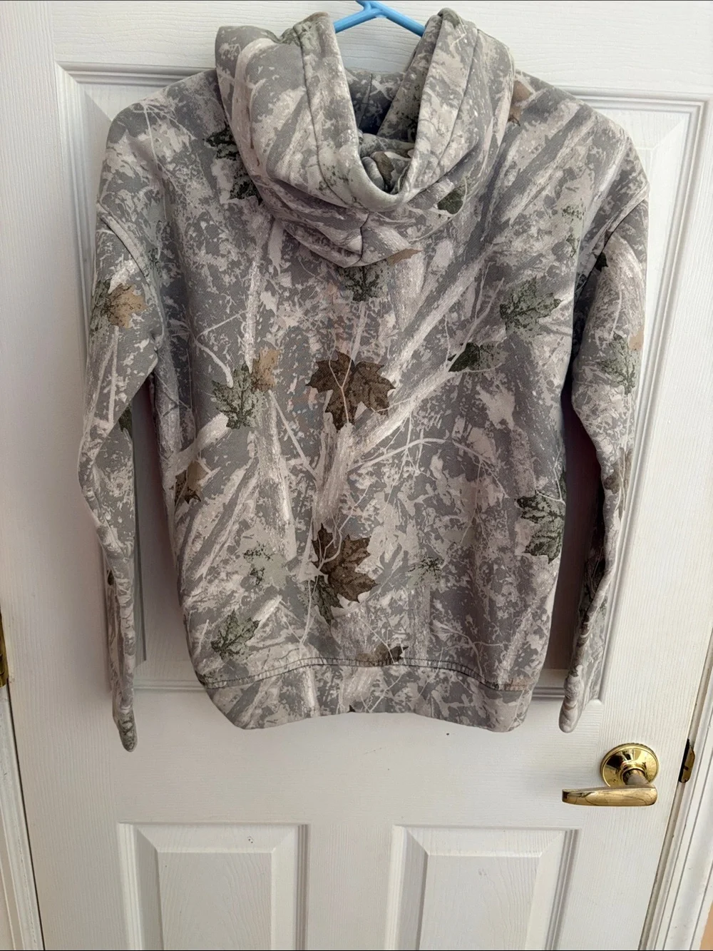 abercrombie kids size 12 Gray camo Sweatshirt hoodie with leaves in brown/green